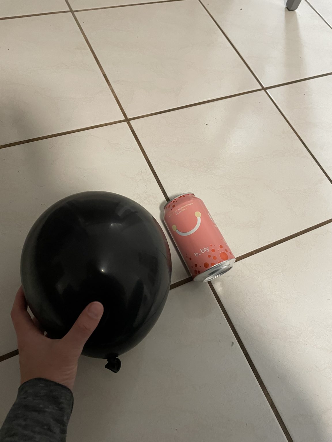 soda can static electricity experiment